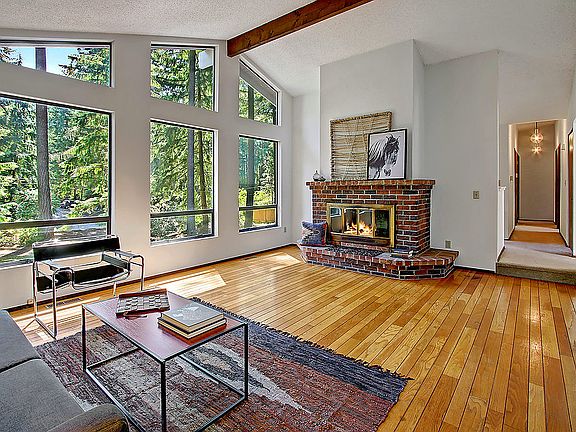 3rd image of 7931 207th St SE
