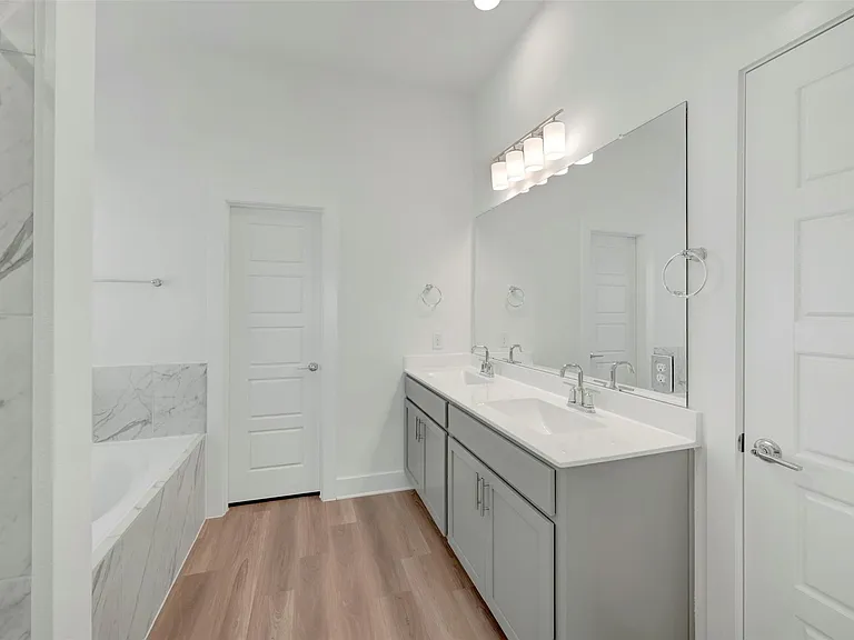 14001 Baikal Manor Dr — Photo 28
