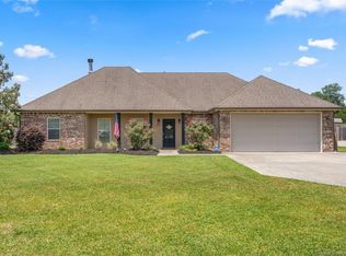 2667 E Robinwood Dr, Lake Charles, LA 70611