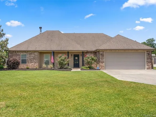 2667 E Robinwood Dr, Lake Charles, LA 70611