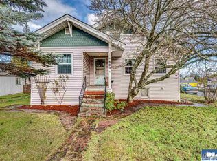 903 W 15th St, Port Angeles, WA