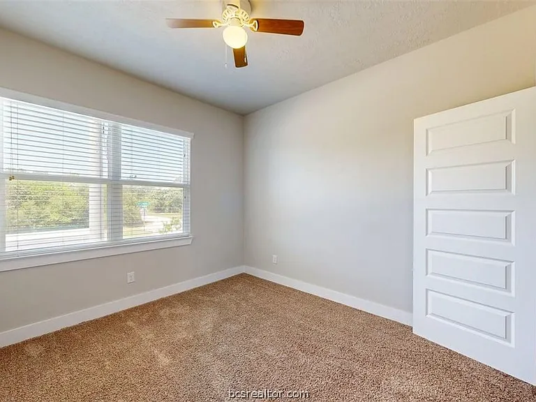 3901 Ws Phillips Pkwy — Photo 28