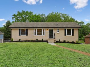 210 W Meadow Dr, Clarksville, TN 37043