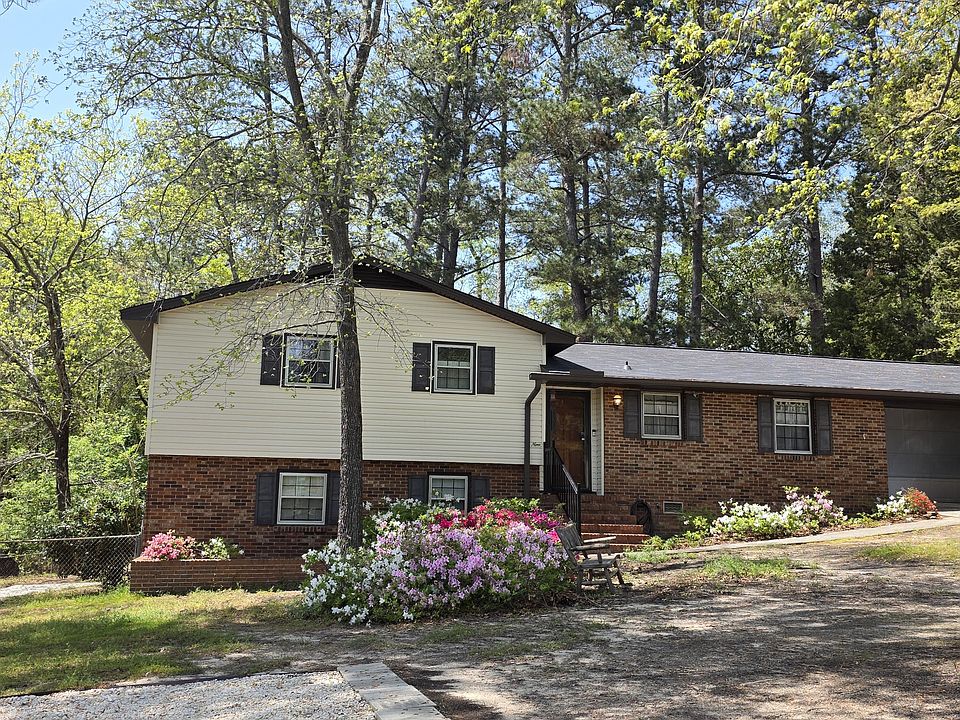 1st image of 9 Rosemary Dr