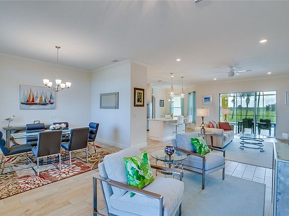3rd image of 2537 Saint Lucia Cir