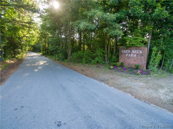 8 Lees Neck Farm Rd #35, Saluda, VA 23149