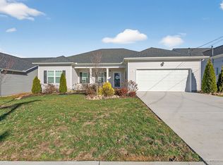 135 Triple Crown Ct, Shelbyville, TN 37160