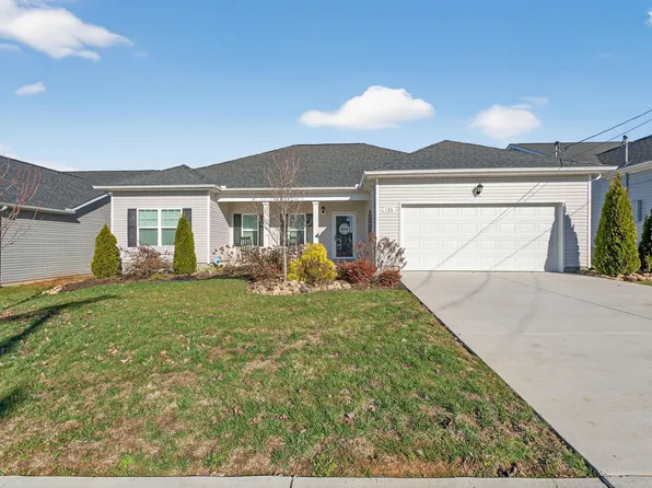 135 Triple Crown Ct, Shelbyville, TN 37160