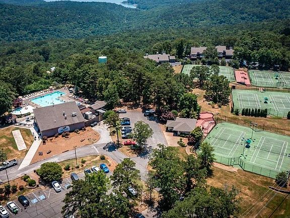 3rd image of 315 Mountain Ranch Dr