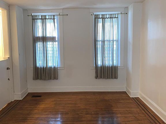 3rd image of 739 Springfield Ave