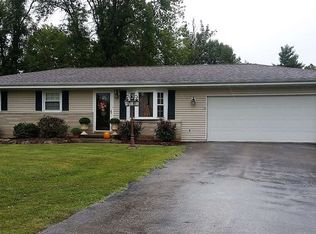 225 SE 1st St, Loogootee, IN 47553