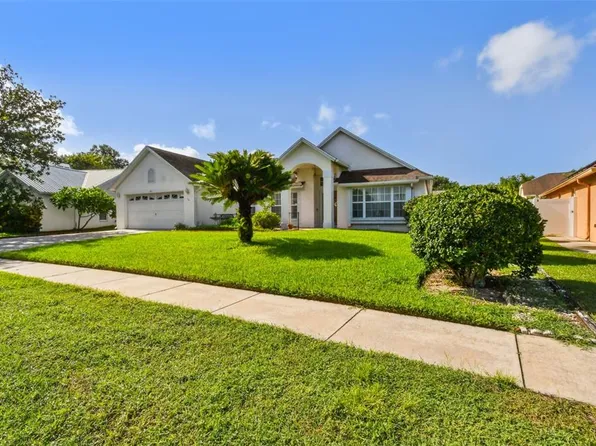 821 Walsingham Way, Valrico, FL 33594