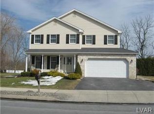 25 Phyllese Dr, Northampton, PA 18067