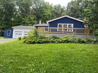 7670 Telephone Rd, Le Roy, NY 14482