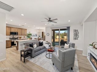 1820 N Banneker Ln, Green Valley, AZ 85614