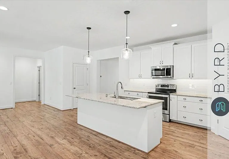 9001 Sharpe Ct — Photo 12