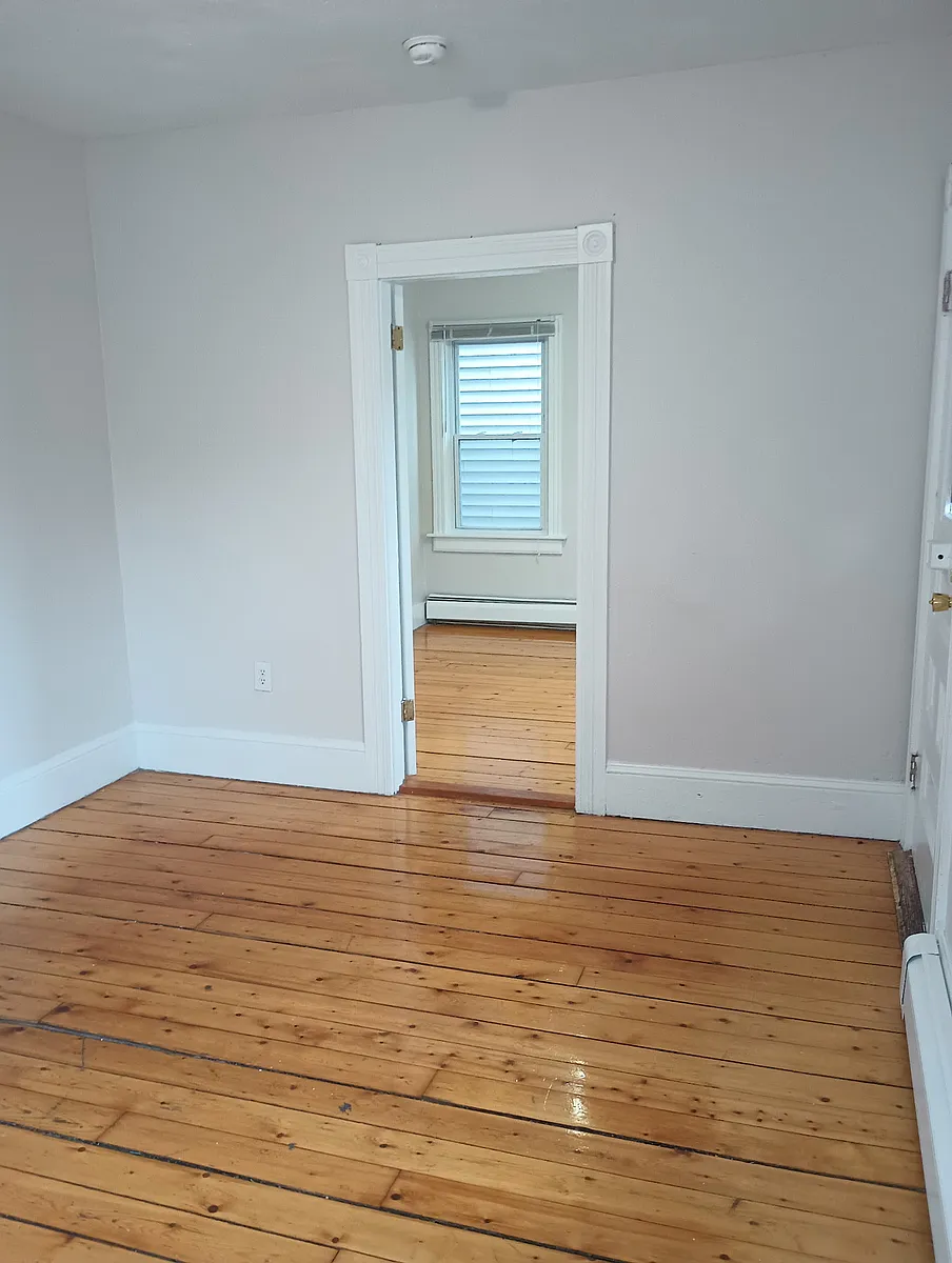 Building Photo - 68 Bouvier Ave #1