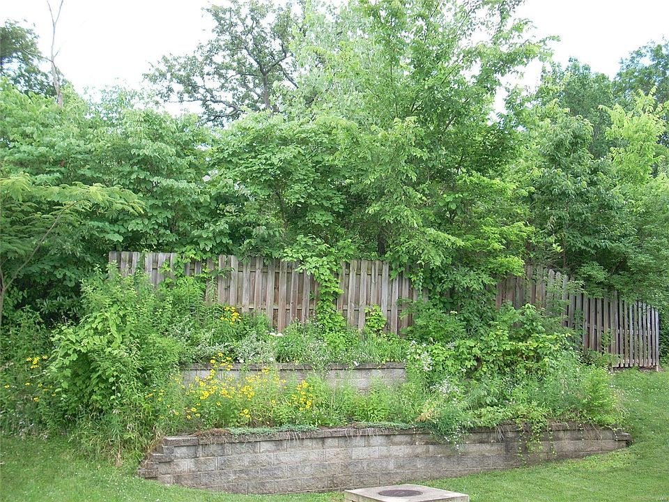 2nd image of 720 Woodside Creek Dr