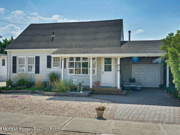 53 C St, Seaside Park, NJ 08752