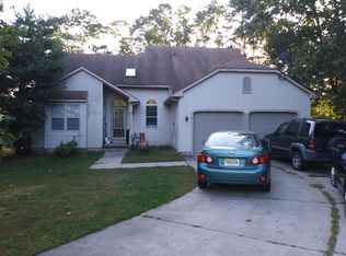 6 Haystack Ct, Sicklerville, NJ 08081