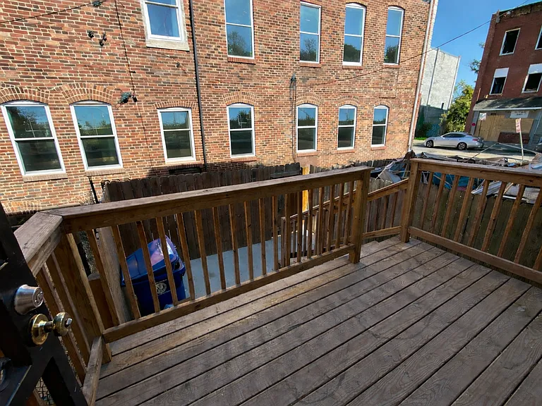 450 E Lorraine Ave — Photo 19