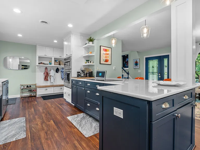 2520 Jodon Ct — Photo 2