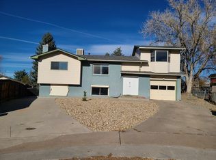 1034 De La Vista Pl, Colorado Springs, CO 80911