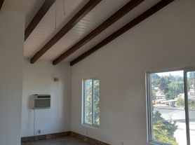 5620 Ash St, Los Angeles, CA
