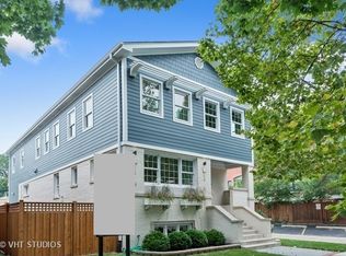 5832 N Hermitage Ave, Chicago, IL 60660