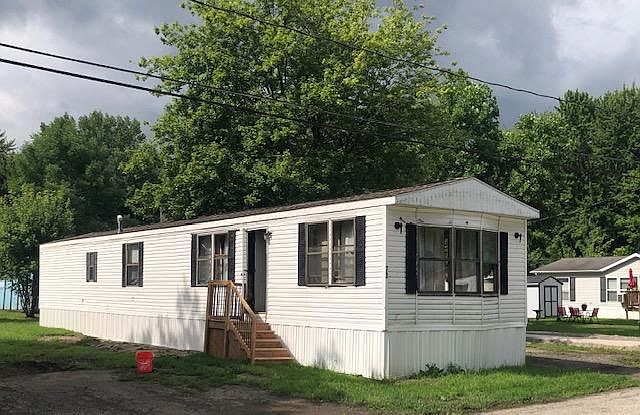 1st image of 73 Martha Dr