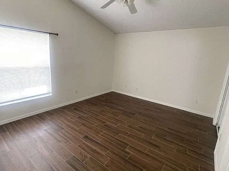 2910 Cool Breeze Cir — Photo 6