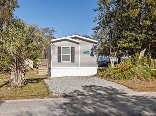 8520 Old Ferry Rd, Emerald Isle, NC 28594