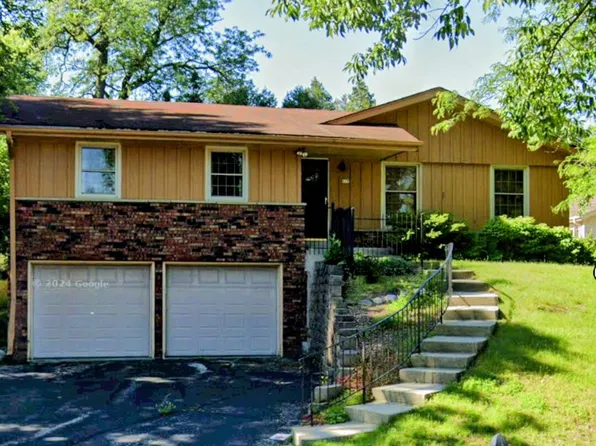 615 West Bender ROAD, Glendale, WI 53217