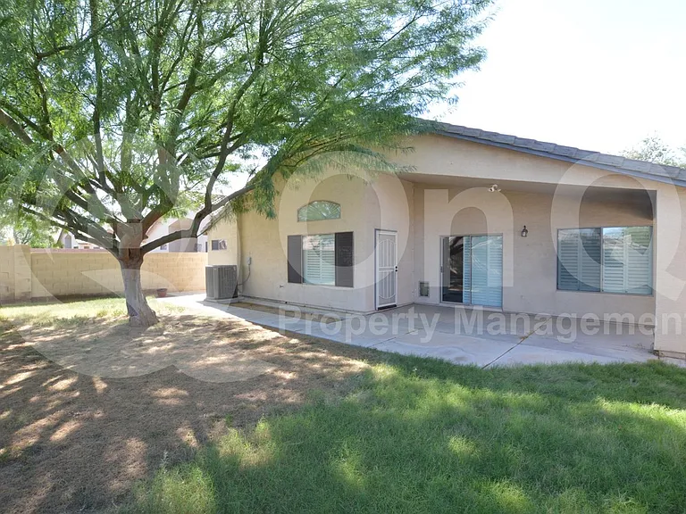 29979 N Maravilla Dr — Photo 23