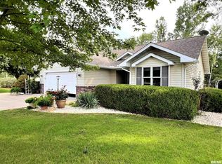 500 Whippoorwill Ln, Marion, IL 62959