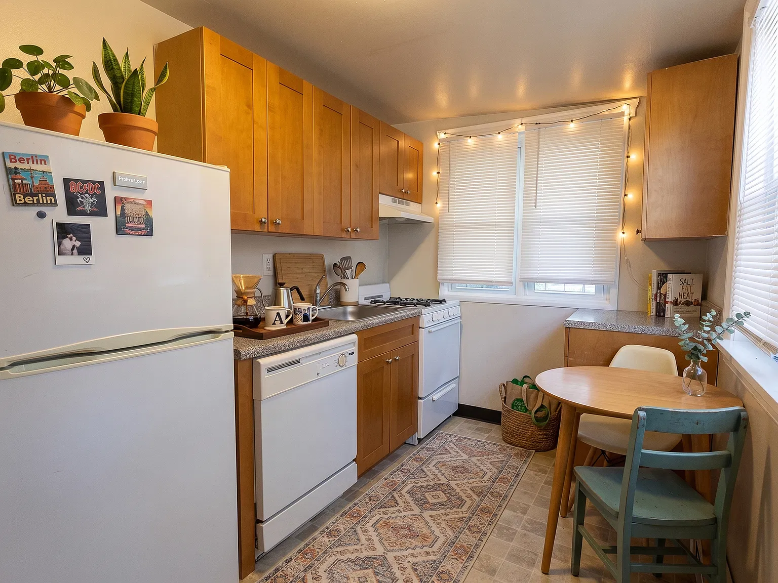 3827 Walnut St — Photo 2