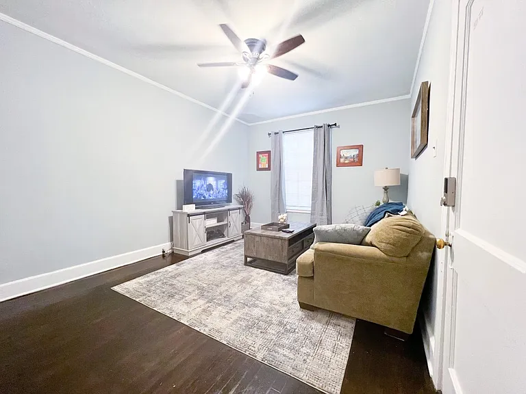 128 Stonewall St #7 — Photo 3