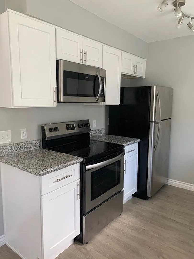 4545 Contour Blvd. — Photo 4