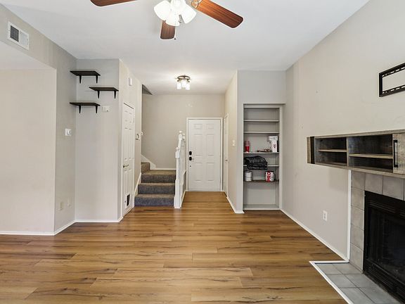 2nd image of 2502 Orangegrove Cir