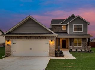 805 Porcupine Dr, Springtown, TX 76082