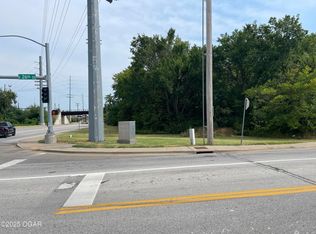 W 26th St, Joplin, MO 64804