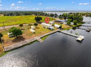 25065 Lakeshore Dr, Mathis, TX 78368