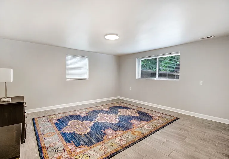 105 Pineland Cir #C — Photo 11