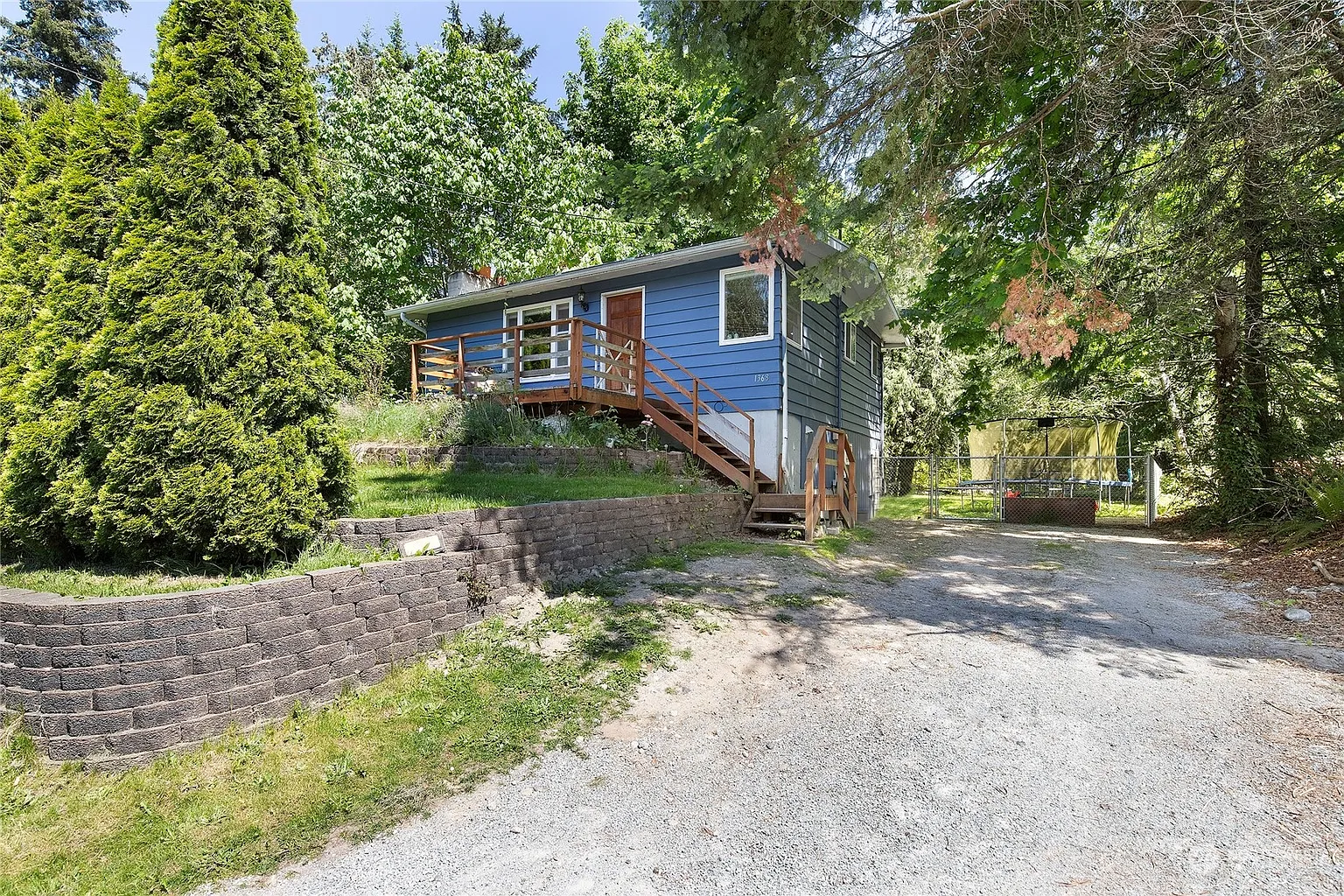 1368 Lakewood Drive photo 1