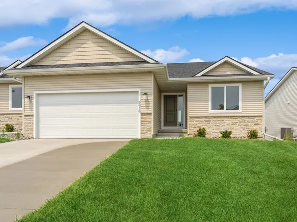 5618 NE Briarwood Dr, Ankeny, IA 50021