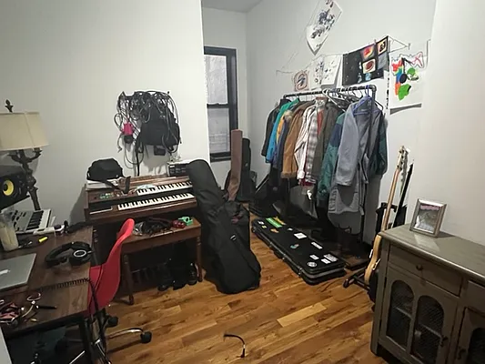 Rented by Wyckoff Heights Realty Inc. | media 20