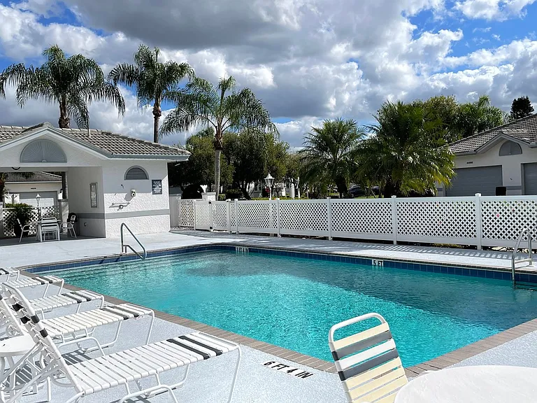 5600 Long Common Ct #2 — Photo 23