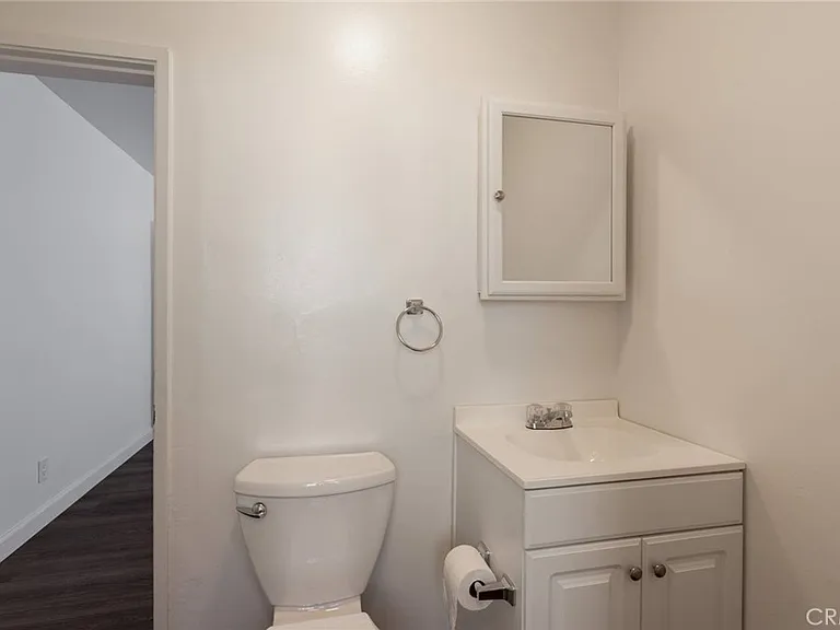4213 Wilkinson Ave — Photo 12