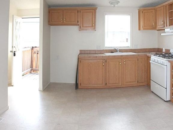 3rd image of 327 Mandolin Dr #327