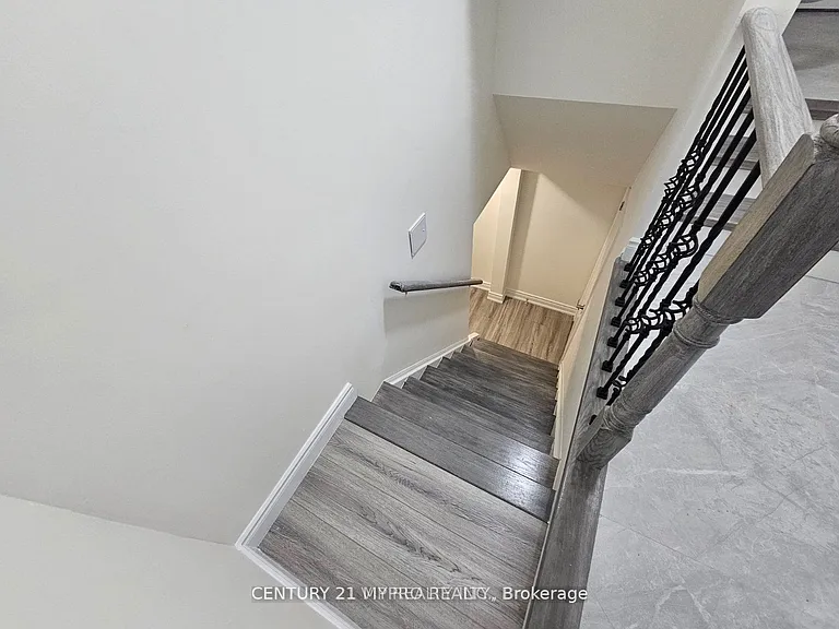25 Kentley St #BASEMENT — Photo 13